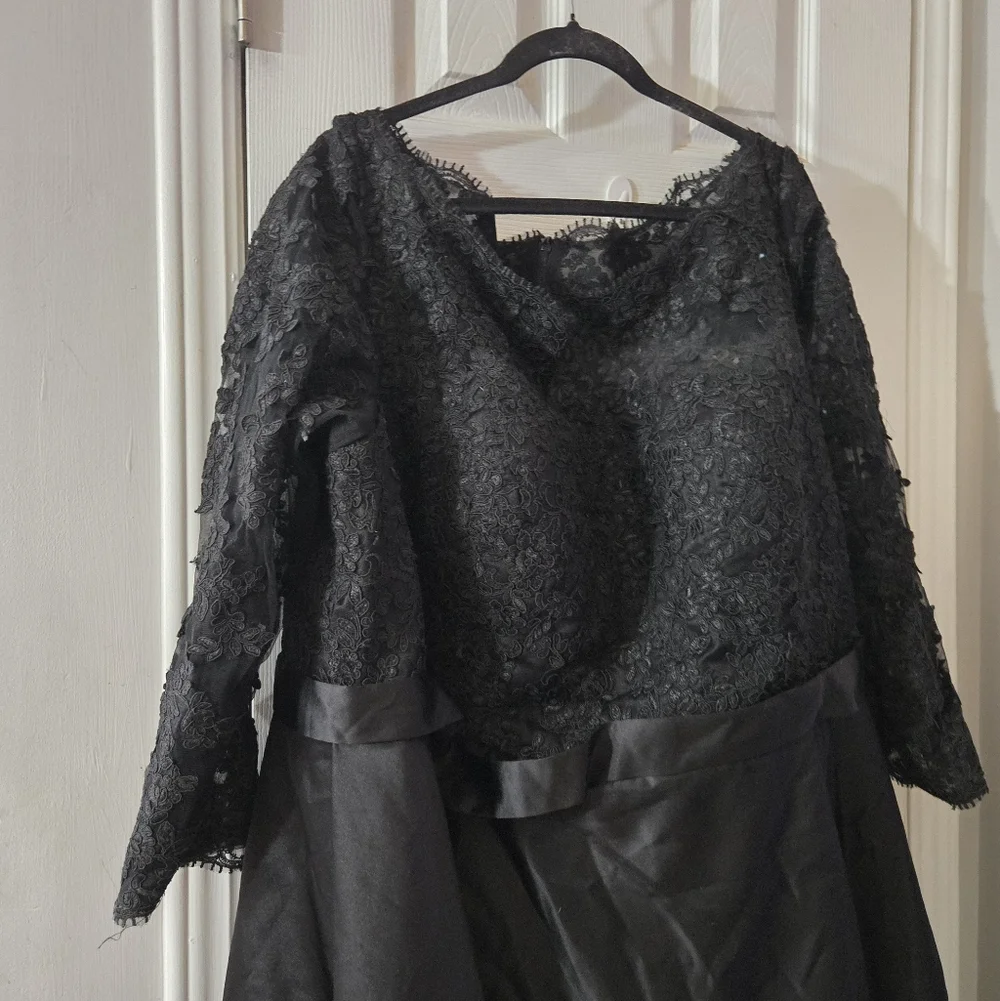 28w Hebeos Prom Dress Worn Once - Picture 6 of 13